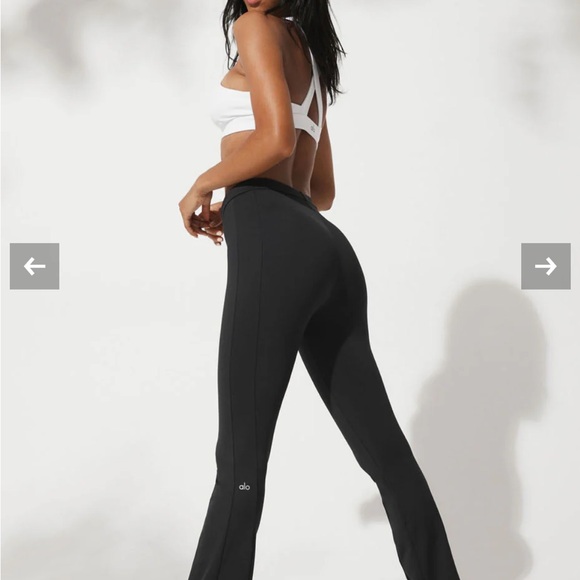 High-Waist 7/8 Zip It Flare Legging - Picture 6 of 8